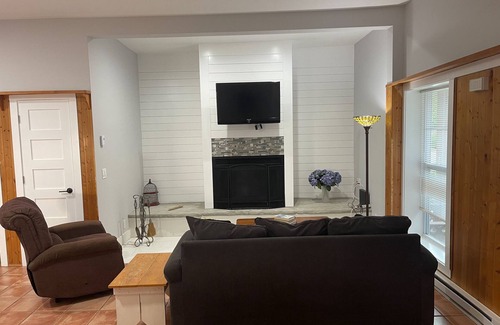 Union Pier Cottage | Union Pier Across the street from the beach