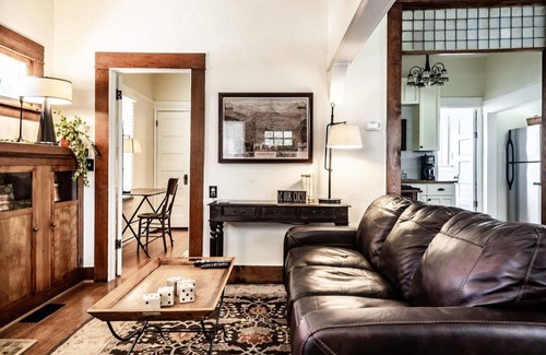 Nob Hill House | Union Street | 2 Blocks From Downtown