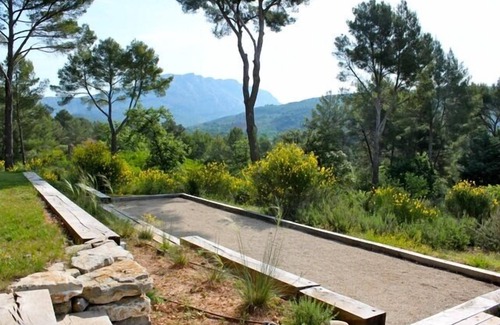 Beaurecueil Villa | Unique and modern villa with breathtaking view on Ste Victoire
