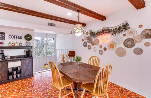 North San Antonio - SAT House | Unique and Stylish San Antonio Home with Deck!