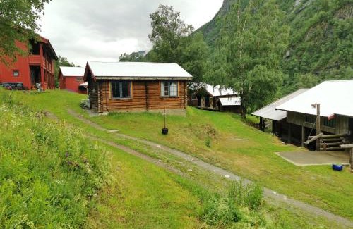 Tinn Ski Chalet | Unique farm stay in the steep mountains of Rjukan