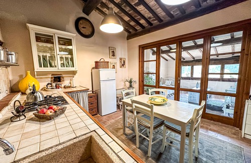 Vicopisano Apartment | Unique & Historic Casa Colomba - Medieval Tower House - Apartment