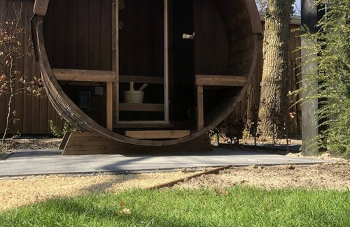 Wekerom House | Unique house with private sauna in the garden