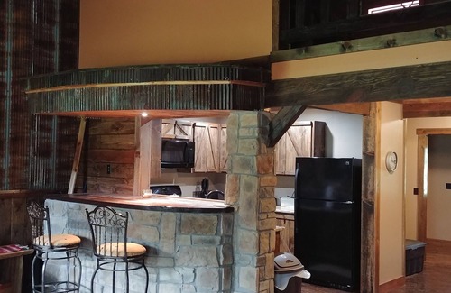 Muse Cabin | Unique Log House nestled in the woods near Billy Creek.