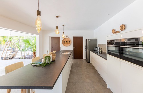 Jan Thiel Villa | *UNIQUE* Luxury 10-person villa Laman within walking distance of Jan Thiel Beach