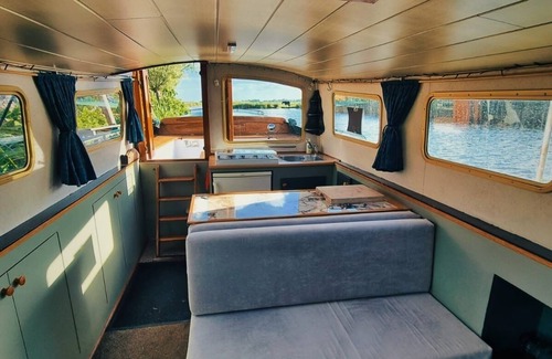 Municipality of Wormerland Boat Rental | Unique nature experience on the water, Bed in boat Jisperveld