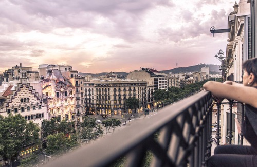 Eixample Apartment | UNIQUE Paseo de Gracia CASA BATLLÓ Barcelona Center