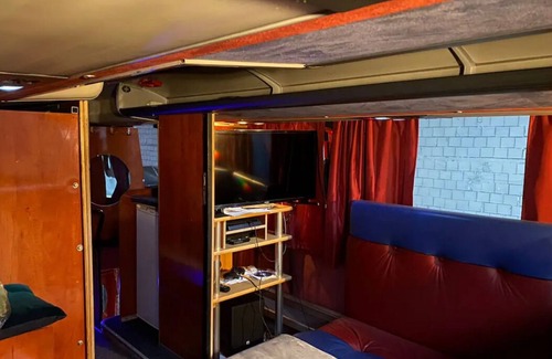 Tirana House | Unique Stay: Cozy Nightliner Tour Bus