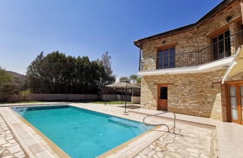 Agia Anna Villa | Unique Stonehouse Traditional Villa in Ayia Anna
