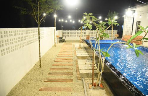 Serom House | Unit 01 Homestay Private pool