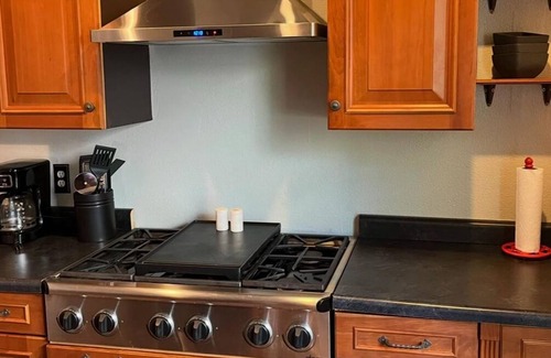 Tomah Apartment | Unit 1 Deluxe 2 Bedroom w/Dry Bar and Hot Tub
