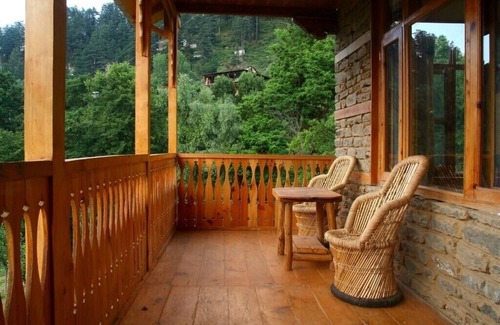 Naggar Bed & Breakfast | Unit 1 Himalayan Brothers Bed & Breakfast