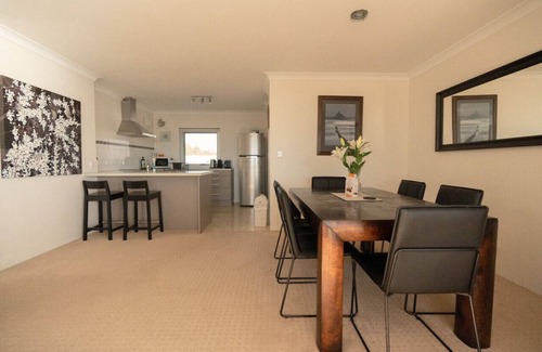 Cottesloe Apartment | Unit 12 · Cottesloe Beach View Apartments #12
