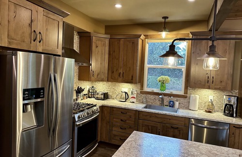 Kent Ski Chalet | Unit #3 | Peaceful & Romantic Harrison Chalet Suites