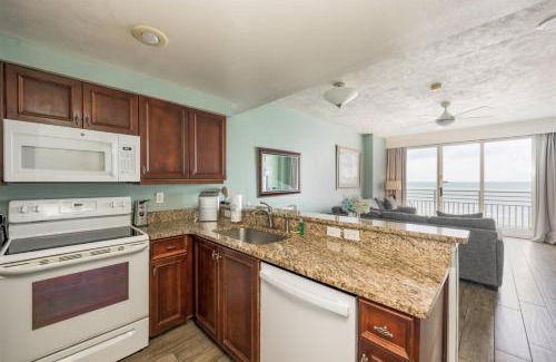 Brush - Stewarts House | Unit 711 Ocean Walk - 3 Bedroom Ocean Front