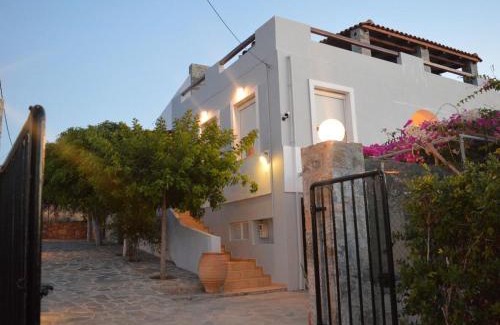 Karteros Villa | United blue Resorts - White Sand