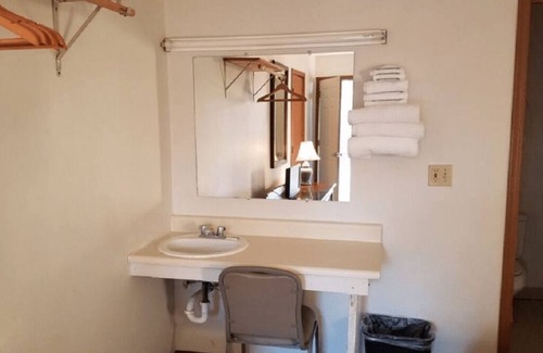 Golconda Apartment | Unity Lodge Suite 12