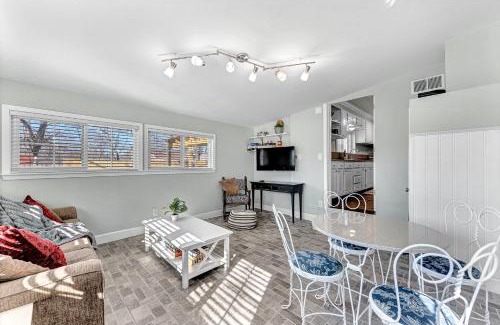 Siloam Springs House | University Place, family stay, practically on JBU campus