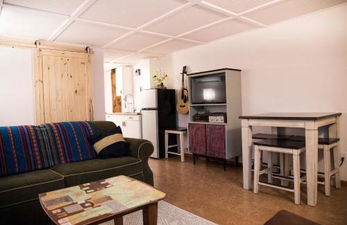 Monmouth Apartment | University Suite on Stadium Drive