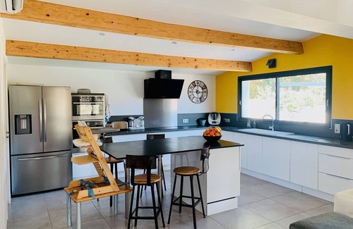 Caremeau House | Unoverlooked villa swimming pool summer kitchen gym