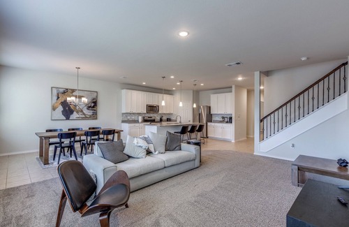 Weston House | Unparalleled elegance in Aubrey