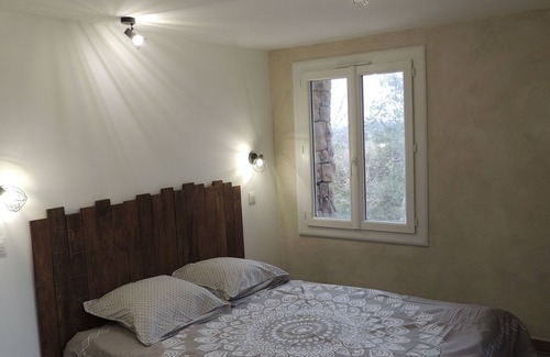 Besse-sur-Issole Other | Unusual cottage: La Bergerie des Restanques! For nature lovers!