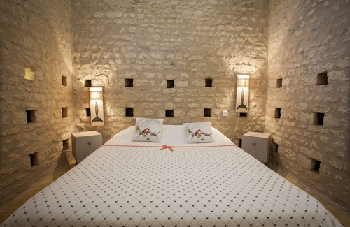 Velleches House | Unusual stay - Dovecote - Independent accommodation - Swimming pool - SPA - Terrace