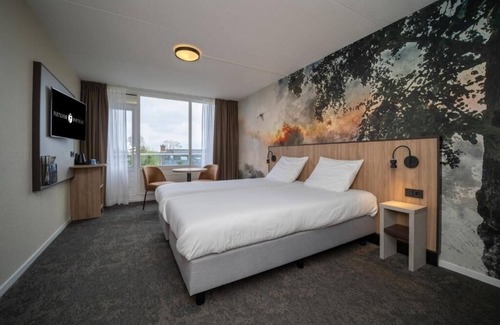 Roden Hotel | Unwind in a Modern Room Near IVN Norg and Groninger Museum
