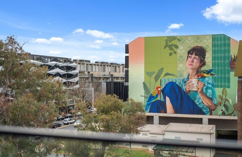 Braddon Apartment | Unwind in Elegance: Your Perfect Braddon Apartment