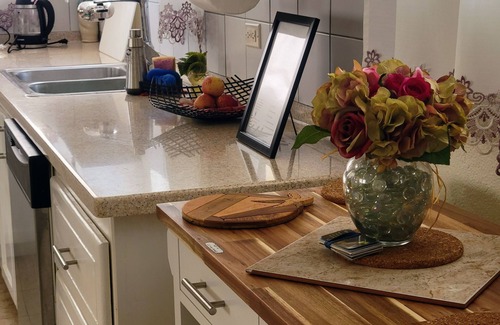 Black Rock House | Unwind in Style at our Island Oasis!