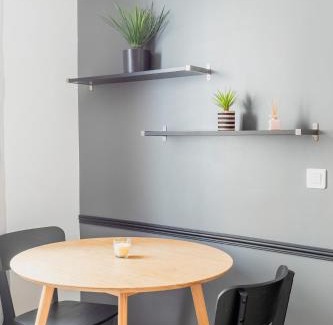 Parc-de-Montsouris Apartment | unwind in timeless comfort