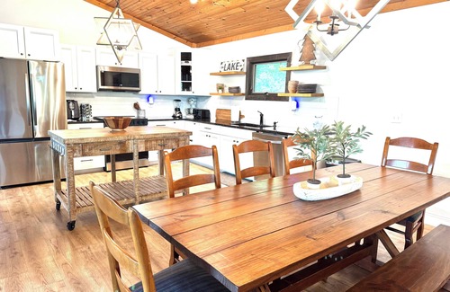 Bean Station Cabin | Unwind on Cherokee Lake Cabin with Private Dock