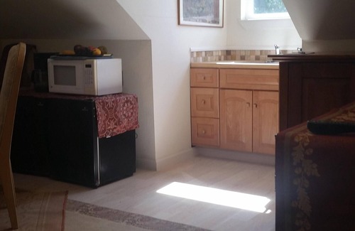 Penn Valley House | Unwind To Peaceful, Calm Creek Sounds