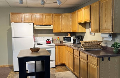 Stambaugh House | UP north getaway with Hottub!