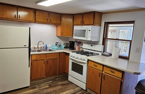 Rumely Cottage | UP Sunrise Cottages #7B Duplex - Family Resort