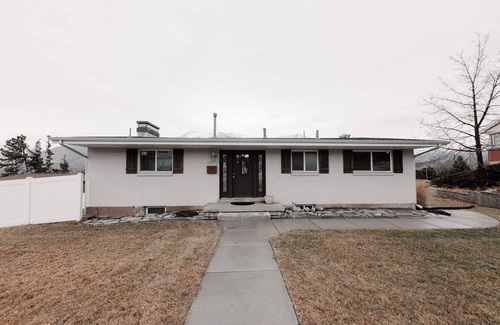 South Ogden House | Updated 2-bedroom 1-Bath 1-Office Room house in welcoming South Ogden