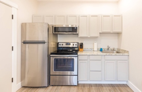 Great Falls Apartment | Updated 2 Bedroom Apartment