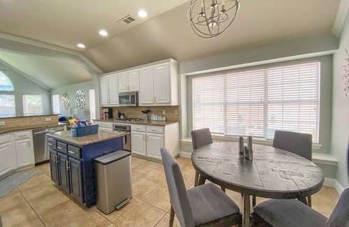 Lantana House | UPDATED 4 BR Home-Argyle Area-24 Min to DFW AIRPORT!