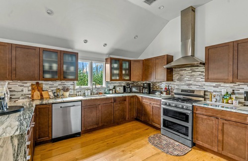 Pipes Cove House | Updated and dog-friendly, close to seasonal activities with yard, & washer/dryer