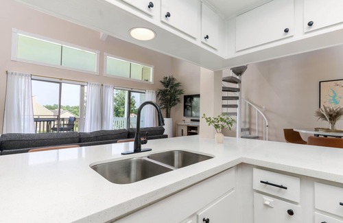 April Sound Condo | Updated Boho condo, dock your boat or enjoy the Conroe Lake views from your deck