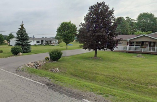 Flushing Township House | Updated family friendly home just outside of downtown.