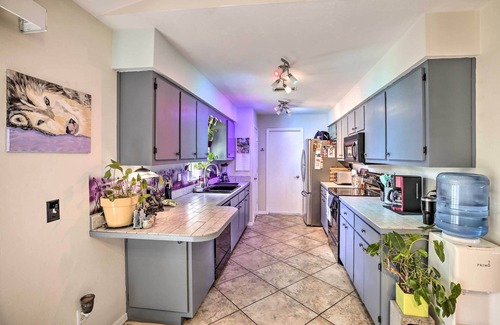 San Carlos Park House | Updated Fort Myers Escape w/Screened Lanai!