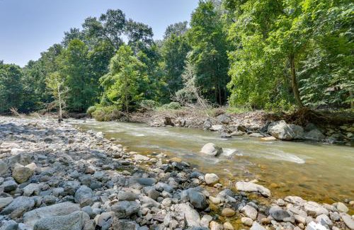 Stony Point House | Updated Getaway with Pool and Hot Tub on Less Than 3 Acres!