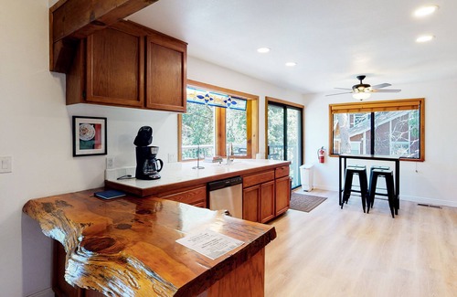 Crestline House | Updated home with central AC, W/D, wood stove, home office & high-speed WiFi