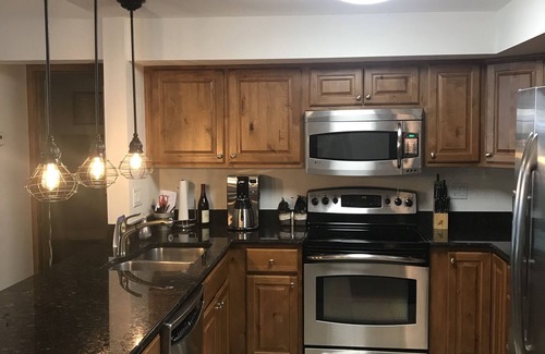 Copper Mountain Village Condo | UPDATED-Mountain Plaza Door #326-True Ski in/Out - Center Village, 100 ' to Lift