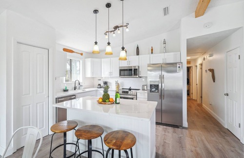 Silver Sands House | Updated Panama City Home w/Deck - Walk to Beach!
