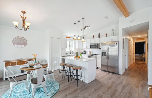 Silver Sands House | Updated Panama City Home w/Deck - Walk to Beach!