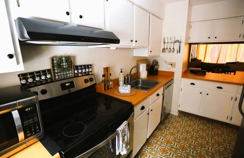 Waterville Valley Condo | Updated Pet Friendly Windsor Hill Condo in Waterville Valley Family Friendly Resort (WHE53V)