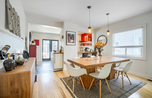 Woodbine - Lumsden House | ★ Upper Beaches Zen Den - Entire House + Parking ★