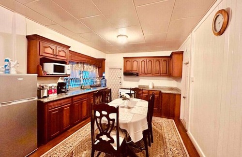 Georgetown Apartment | Upper flat in Eccles Home, 3 bedrooms, sleeps 6, AC, Hot Water